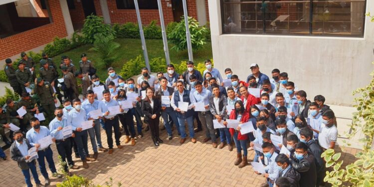 Clausuran diplomado agroforestal y ambiental en Alta Verapaz