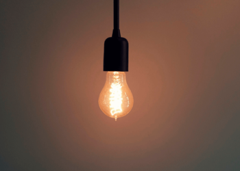 Promueven el uso de energía de manera consciente para cuidar el ambiente