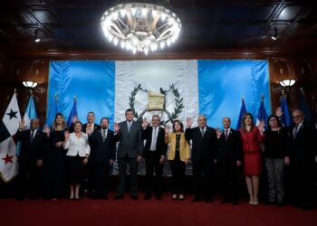 Nueva junta directiva del Parlamento Centroamericano 2022-2023. / Foto: Noé Pérez