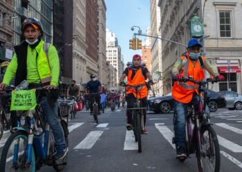 Nueva York habilitará lugares de descanso para repartidores de comida