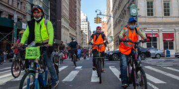 Nueva York habilitará lugares de descanso para repartidores de comida