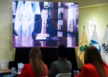 Presidente destaca importancia de descentralización y desarrollo territorial