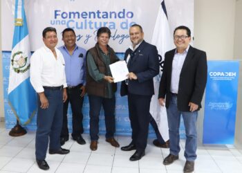 Veteranos militares destacan importancia del diálogo