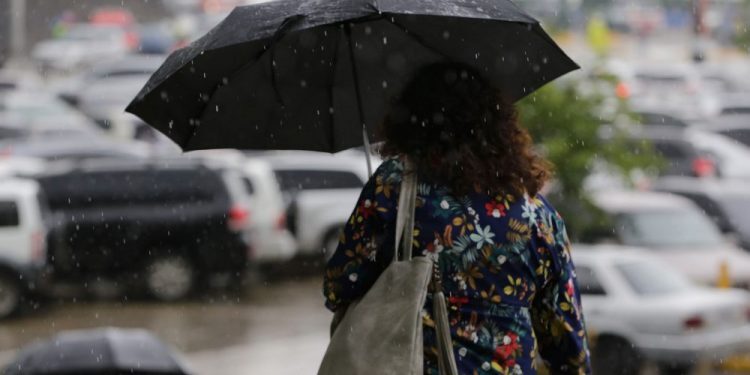 Lluvias y actividad eléctrica podrían registrarse en zonas norte y sur del país