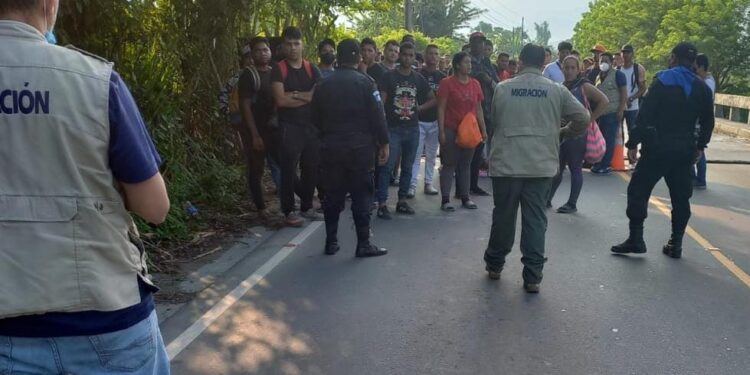 Puesto de control permite ubicar a 60 extranjeros que transitaban de manera irregular