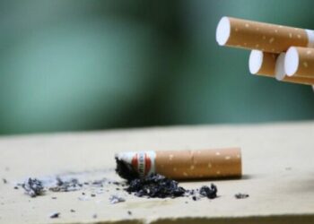 Proyecto busca combatir contaminación por colillas de cigarros en Costa Rica