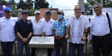 Más de 2 mil pobladores de Izabal beneficiados con introducción de energía eléctrica