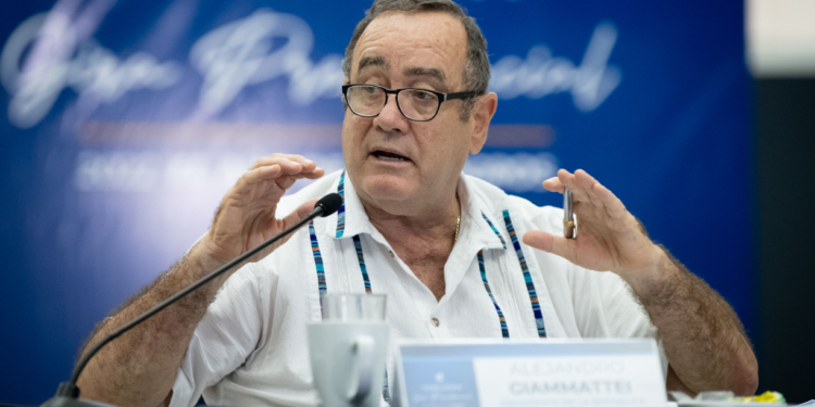 Gobernante destaca avance de proyectos en Sacatepéquez