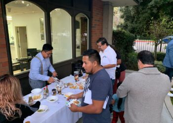 Productos con sello blanco en el Consulado General de los Ángeles. /Foto: Mineco