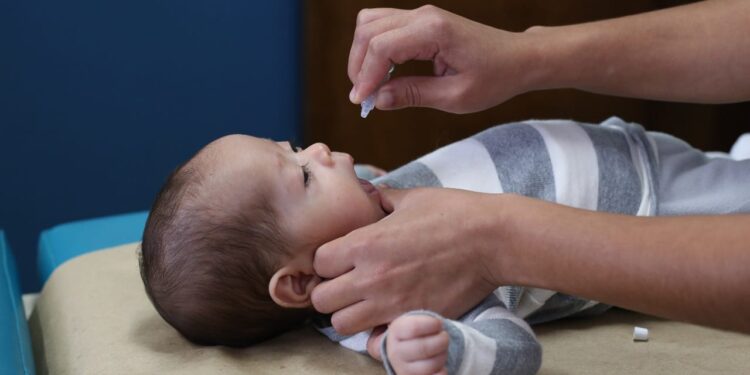 Vacuna contra rotavirus estimula el sistema inmune de los niños. /Foto: IGSS