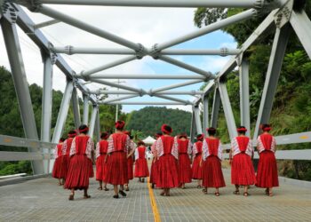Comunidad de Tamahú agradece instalación de puente tipo Warren