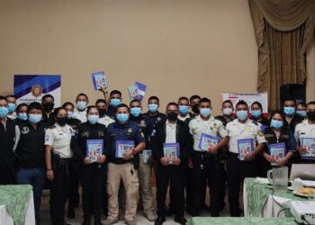 Policías fortalecen capacidades en protección de niñez y adolescencia migrante