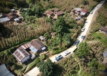 Mejora transitabilidad para vecinos de caserío Paxán