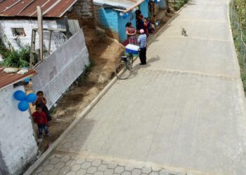 Proyecto vial contribuye al progreso de San Juan Comalapa