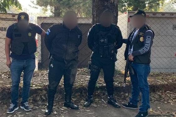 Ejes de control interno permiten la captura de dos elementos de la PNC