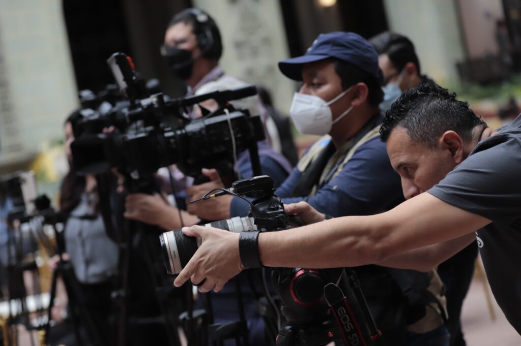 Conmemoran el Día del Periodista en Guatemala - Agencia Guatemalteca de ...
