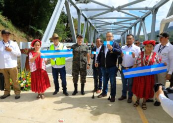 Instalación de puente permite restablecer circulación vehicular en Tamahú