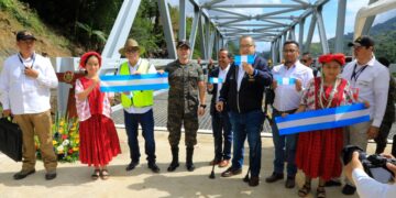 Instalación de puente permite restablecer circulación vehicular en Tamahú