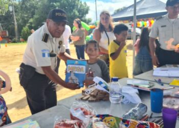 Llevan a cabo actividades de prevención del delito