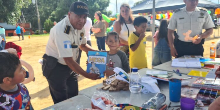 Llevan a cabo actividades de prevención del delito