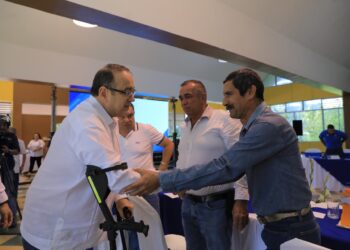 Tercera gira presidencial: Concluye jornada de trabajo con alcaldes de El Progreso