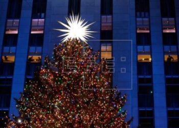 Anuncian encendido del árbol de Navidad del Rockefeller Center