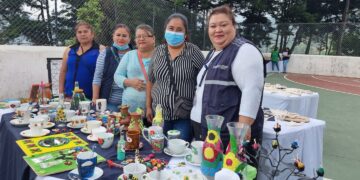 Programa Beca Artesano apoya a mujeres en Antigua Guatemala