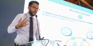 Analizan acciones para mejorar el clima de negocios en Alta Verapaz