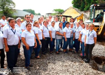 Estudiantes de Santa Lucía Cotzumalguapa recibirán en clases en mejores ambientes