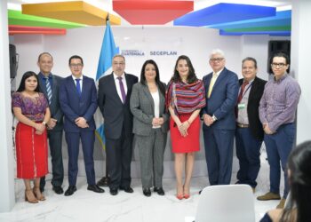 Inauguración del Centro de Atención al Usuario, y Tercera Feria Virtual de Becas.
