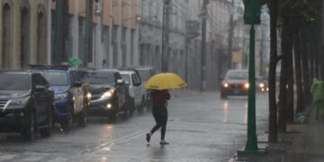 Lluvias continuarán esta tarde, dice el Insivumeh