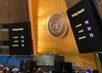 Aprueban resolución sobre “promoción de vías de recurso y reparaciones por la agresión contra Ucrania”