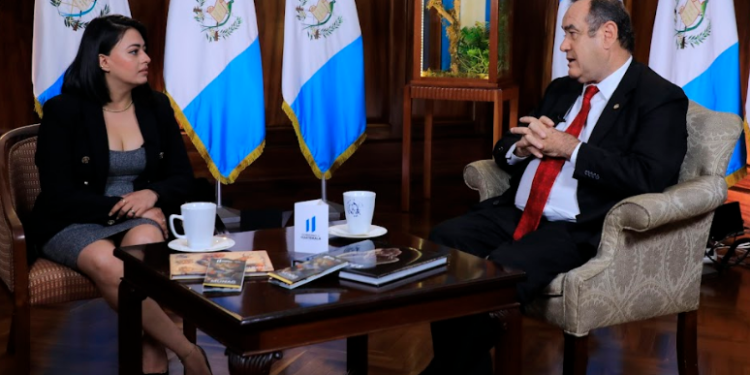 Presidente resalta valor cultural del Museo Nacional de Arte de Guatemala