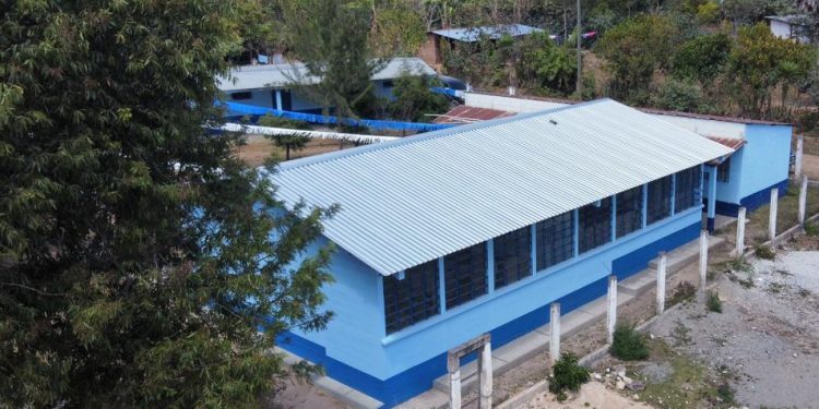 Proyectos de educación, conectividad vial, agua y saneamiento se ejecutan en Jocotán