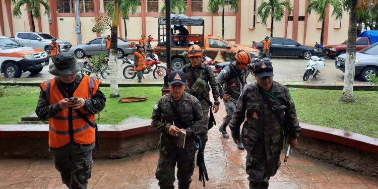 Instituciones de Gobierno coordinan acciones por efectos de huracán en Petén