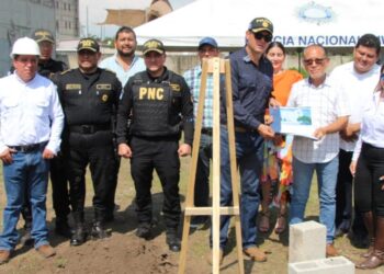 Nueva sede dignificará a policías destacados en Ayutla