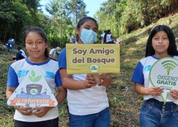 Inab finaliza su programa Sembrando Huella 2022 en Alta Verapaz