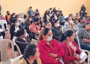 Dotación de equipo coadyuva a la capacitación técnica de mujeres huehuetecas