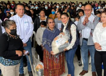 MAGA lleva asistencia alimentaria a familias huehuetecas que perdieron sus cultivos