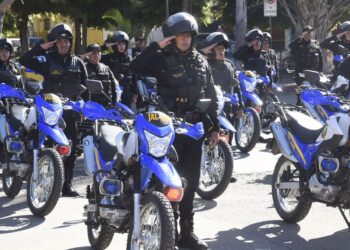 Nueva dotación de motocicletas fortalece a la Comisaría 22