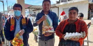 Estudiantes de Totonicapán reciben última dotación de alimentos escolares