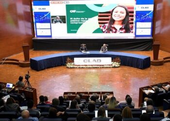 Guatemala comparte logros sobre profesionalización del servidor público durante encuentro