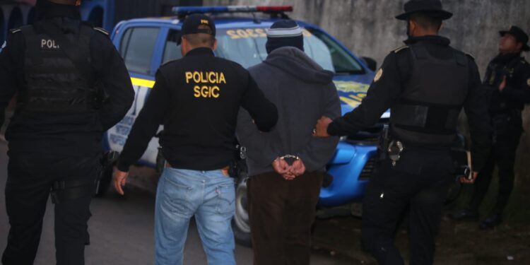 Desarticulan estructura criminal dedicada a extorsiones y sicariato