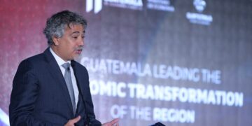 Karim Lesina, vicepresidente de Millicom: "Guatemala es un lugar ideal para las inversiones"