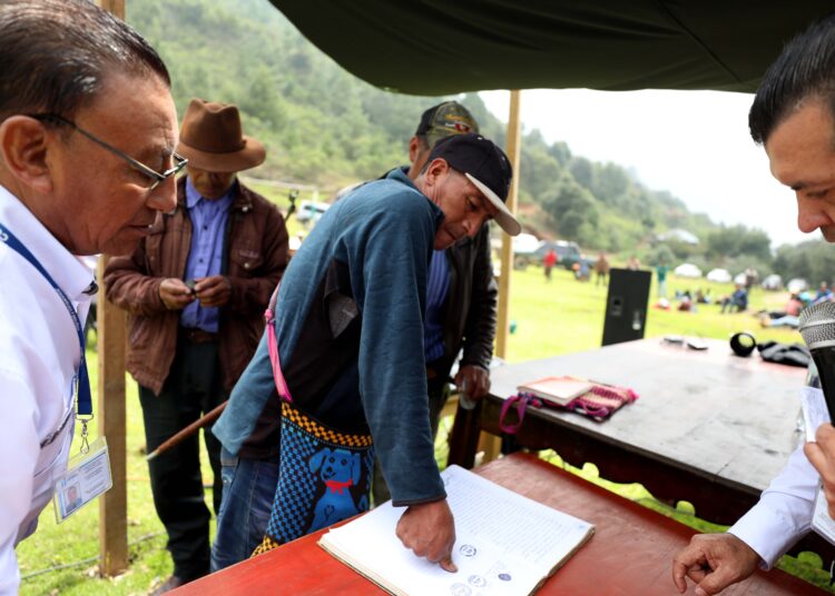 Ponen fin a conflicto histórico de más de 50 años por disputa de ...