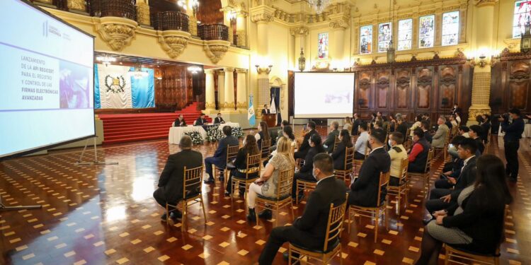 Presentan aplicación para el registro y control de firmas electrónicas avanzadas
