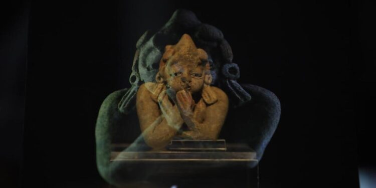 El Ministerio de Cultura y Deportes (MCD) presentó al público el libro Raíces: Guatemala, un país con más de 3000 años de riqueza cultural. /Foto: MCD