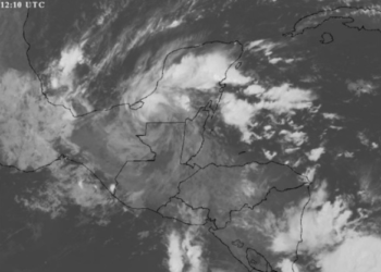 Fenómeno tropical Lisa ya se encuentra en en el sur de Campeche, México