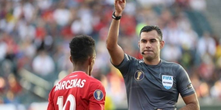 Catar 2022: Todo listo para el debut del árbitro guatemalteco Mario Escobar