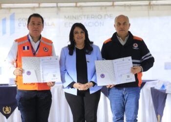 Planes de prevención fortalecerán las acciones de docentes y alumnos ante situaciones de riesgo. /Foto: Marvin García